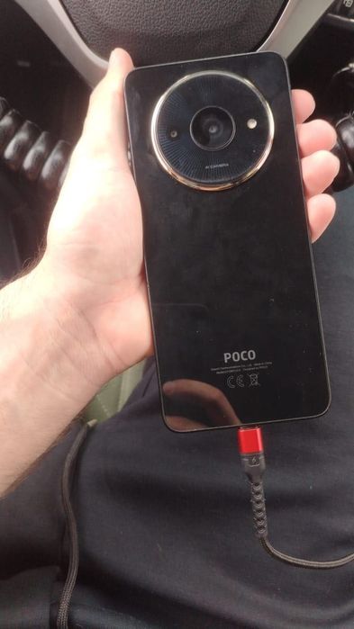 Продам телефон Pococ61
