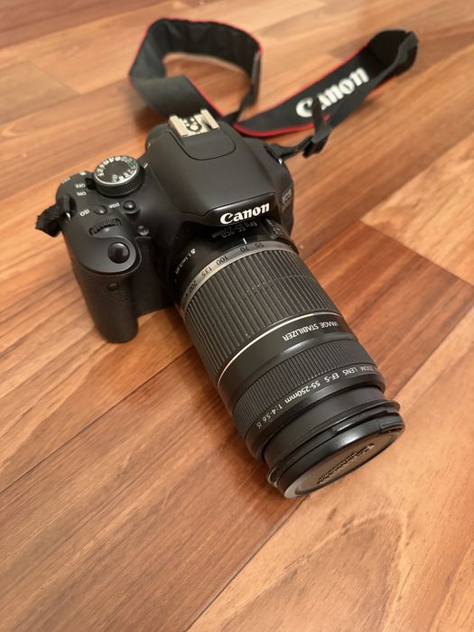 Фотоаппарат CANON EOS 600 D