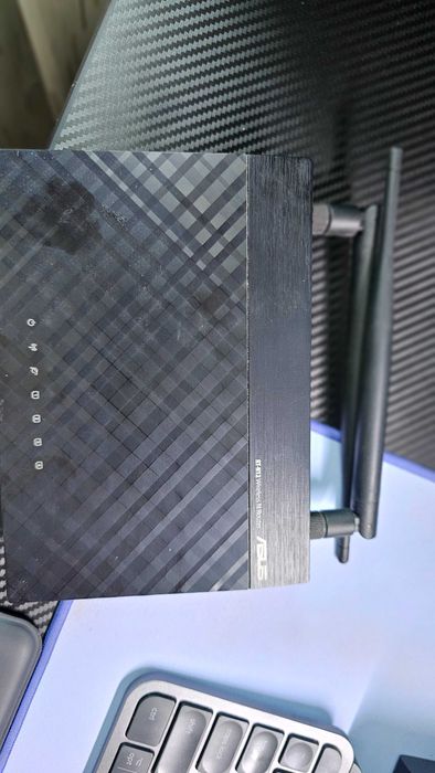 Router wireless ASUS RT-N12