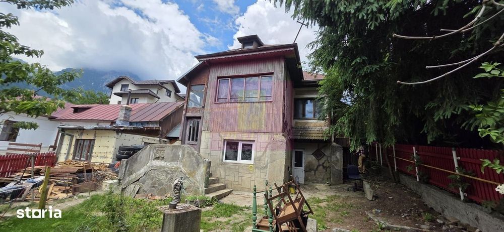 Casa batraneasca cu teren de vanzare in Busteni