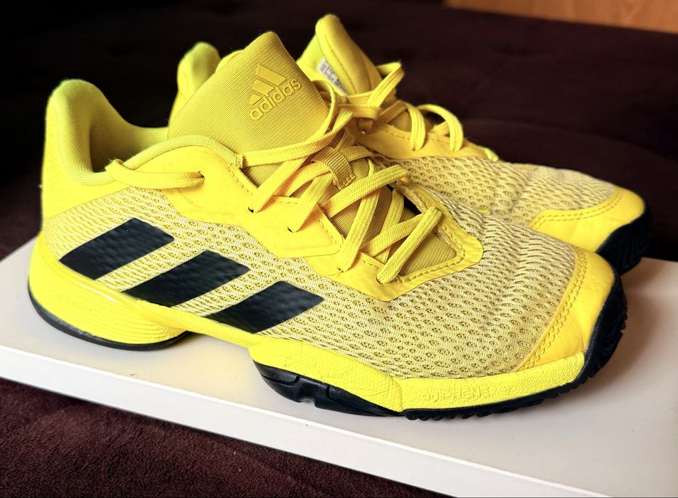 Детски маратонки ADIDAS размер 35,5