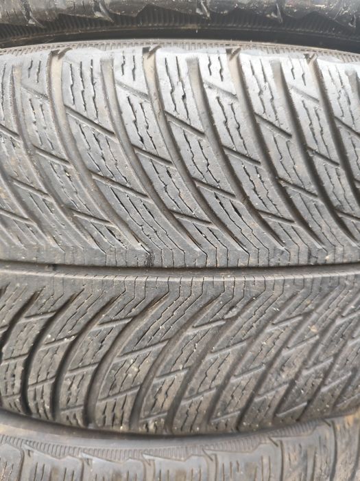 4 anvelope de iarna Michelin pilot automat 5, 235-55-18