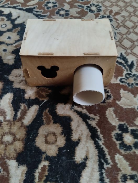 Продам домик и трубу.