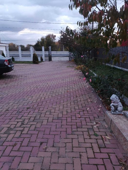 Schimb casa+1842 mp teren situata in Ciolpani Ilfov cu alta casa in Otopeni cu teren mai putin.