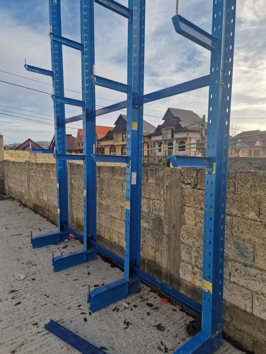 Rafturi metalice depozitare cantilever 655