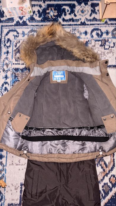 Продам детский зимний комплект LASSYE