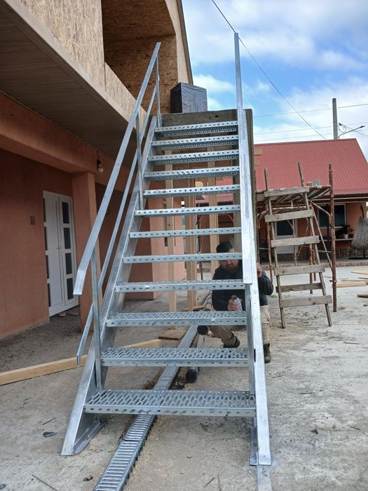 Scari zincate metalice