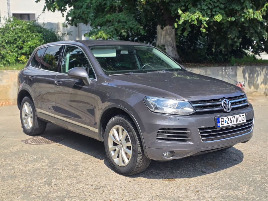 Volkswagen Touareg 3.0 tdi 245 cp Navi