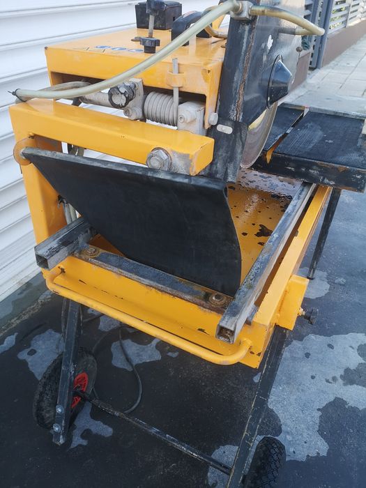 Lumag 350mm Машина за Рязане на Тухли Камък Чупещо Рамо