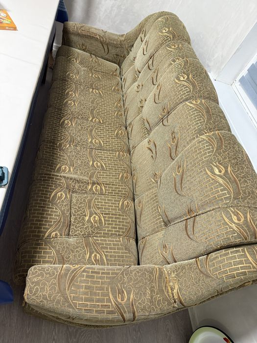 мебель б/у диван продается