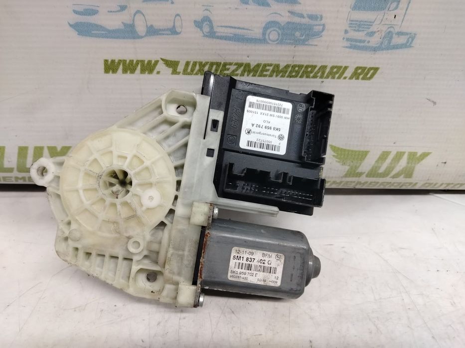 Motoras geam dreapta fata 5m1837402 Volkswagen VW Golf Plus 1 [2004 -
