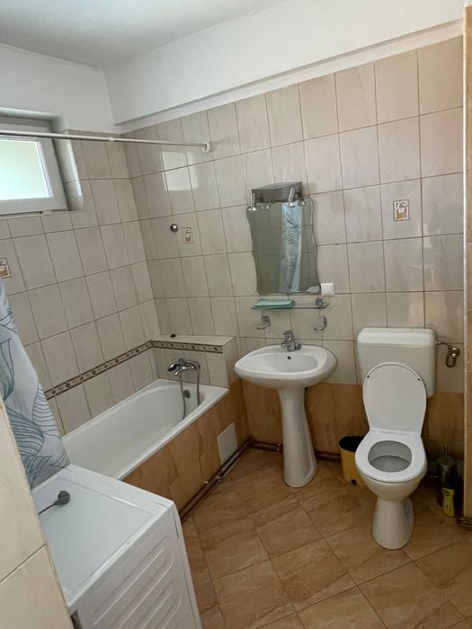 Închiriez apartament 2 camere Complexul Studențesc