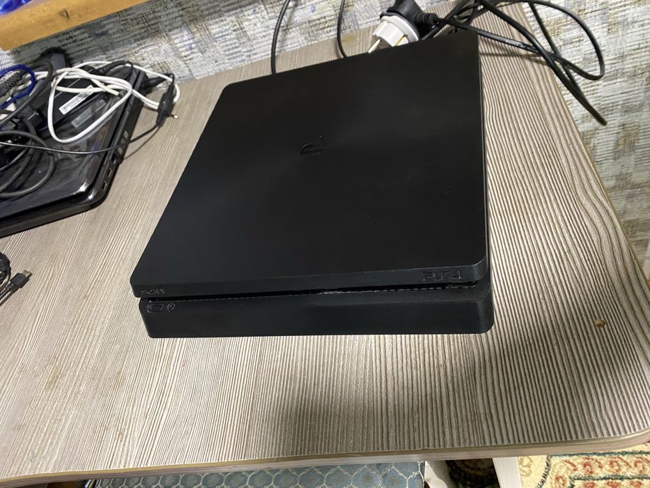 PlayStation4слим