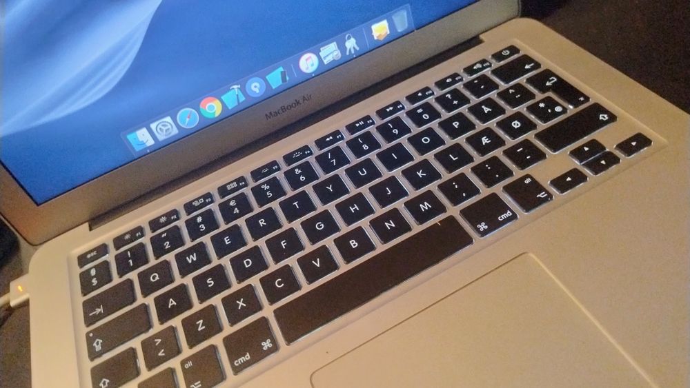 Apple MacBook Pro 13″ Touch Bar 2017, Space Gray