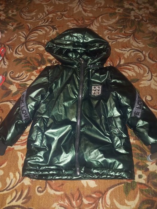 Продам курточки в хорошем состоянии