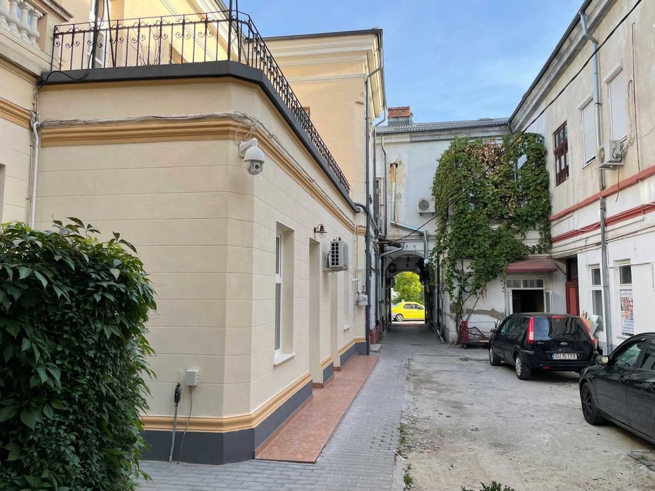 Spatiu centru / central / ultracentral - birou -comercial Universitate