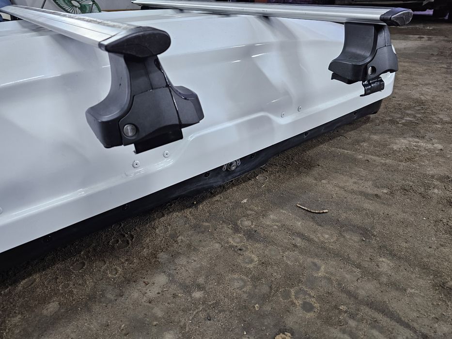 Продам автобокс Luxe