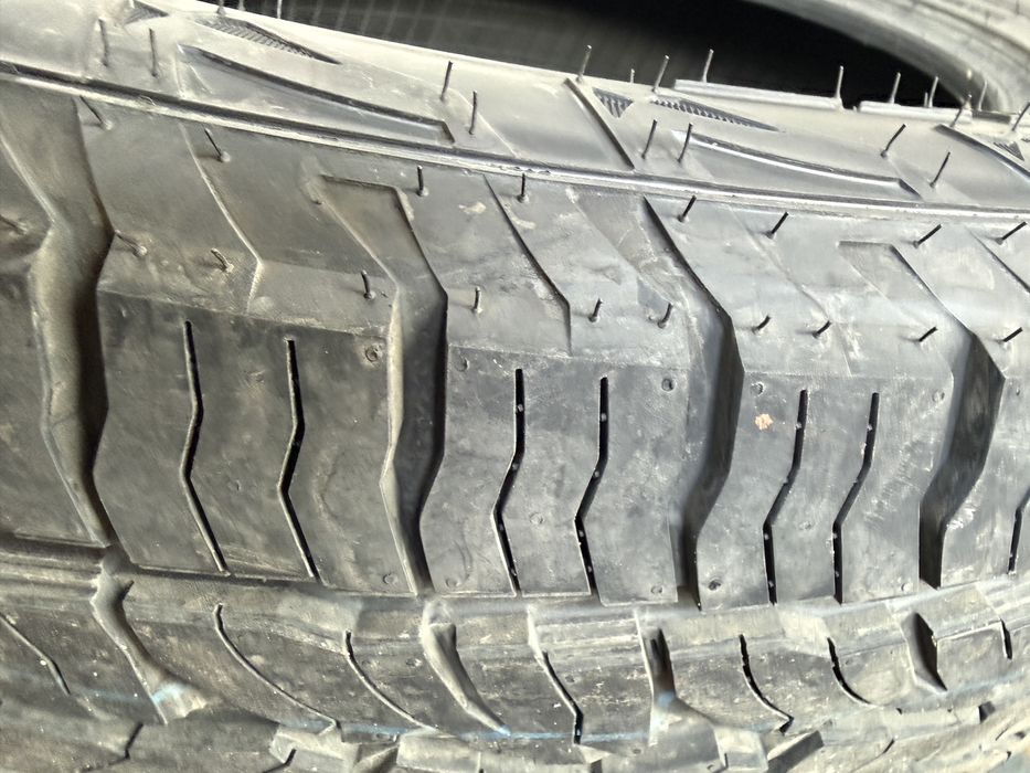 Гуми 235/60/18 A/T
