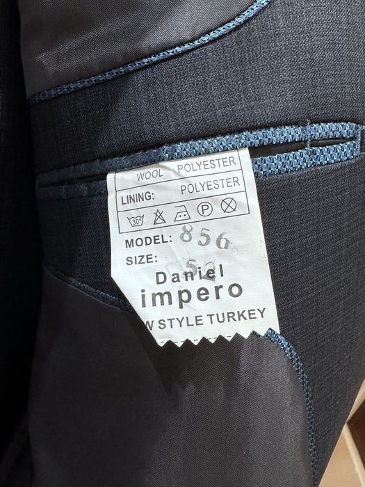 Продам новый мужской костюм