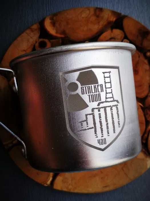 Гравировка на кожаных и пластик изделий на кубок , подарки и другое