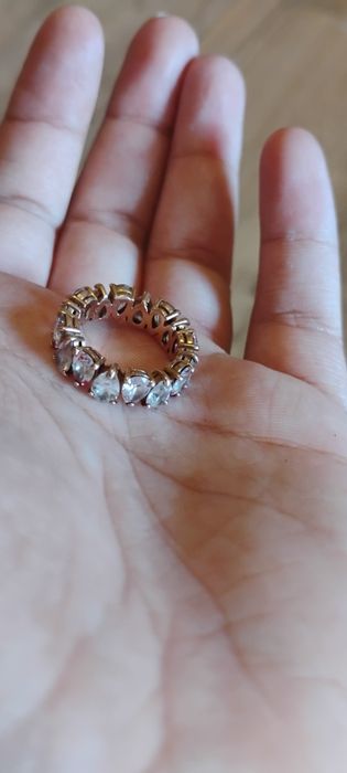 Елегантен пръстен Swarovski за жена с кристал, стилен и деликатен дизайн, подходящ за всеки повод, подарък за рожден ден, празник или специален момент