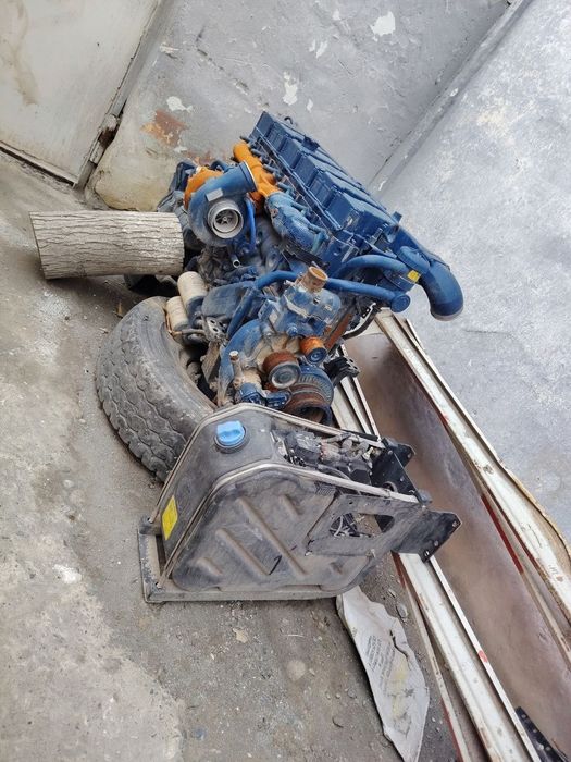 Shacman matori sotiladi