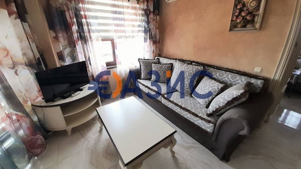 Продава се Многостаен апартамент в Свети Влас - 206 кв.м за 773 €/кв.м - Снимка #4
