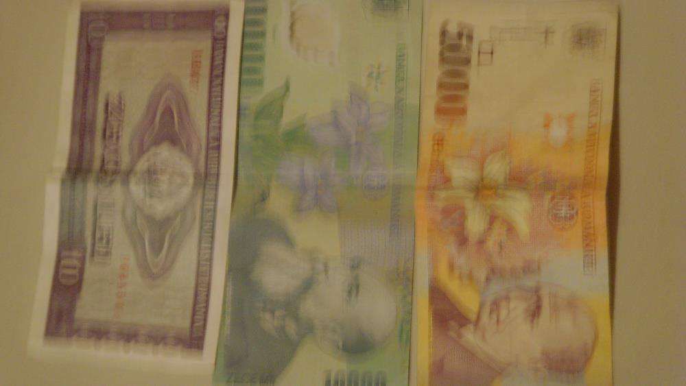 Monede si bacnote vechi (majoritatea din vremea comunista)