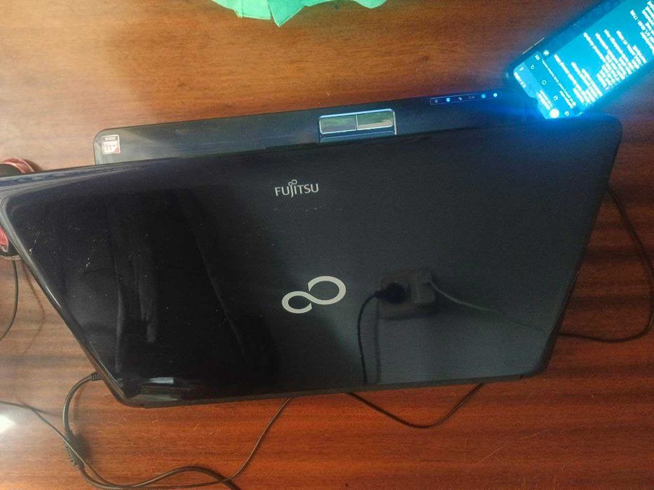 Ноутбук сатилади срочно