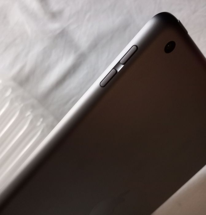 Tableta Apple gen 9 ,64 GB.Nouă.