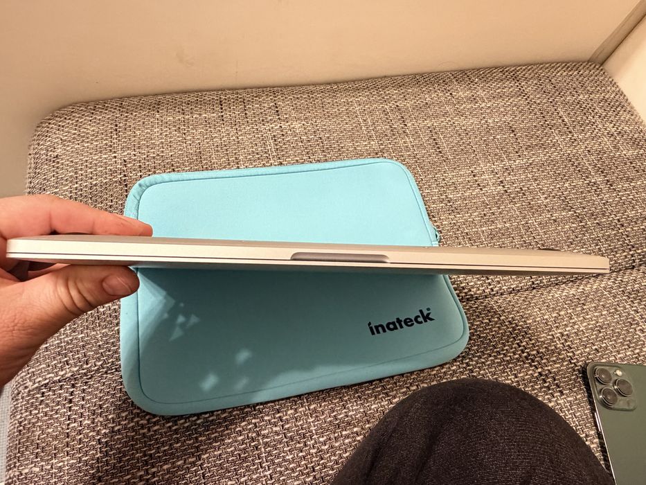 MacBook Pro 13” M1 – 8GB RAM / 512GB SSD – Grad A 94% baterie