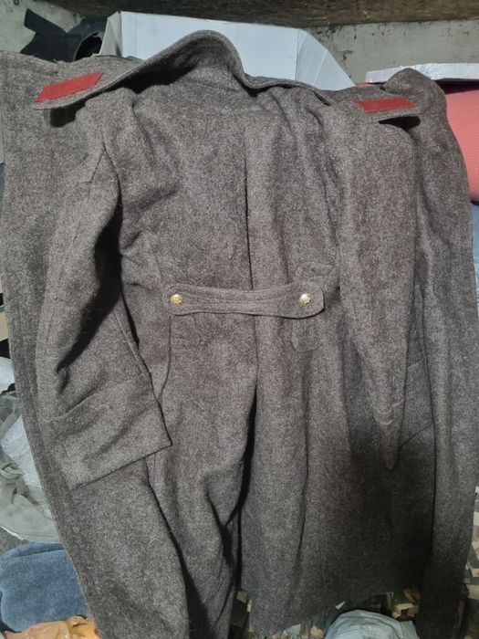 Продаются шинели и шапки новые