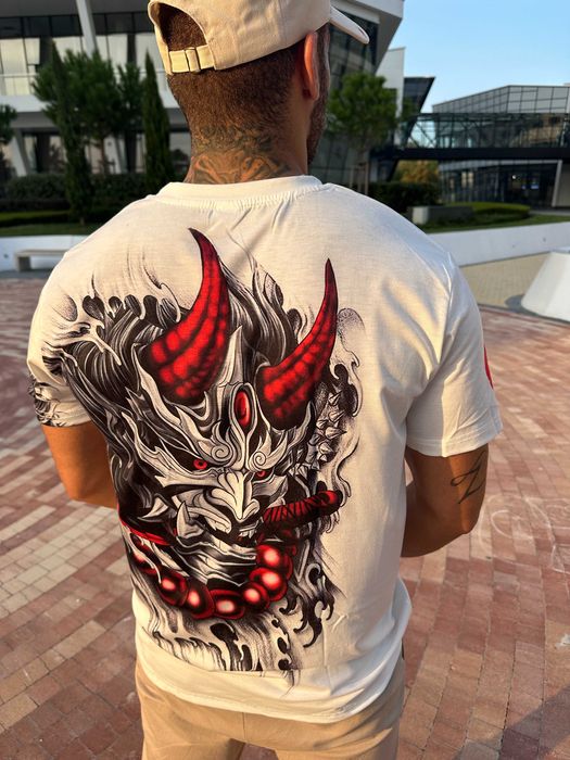 Мъжки тениски в японски дизайн