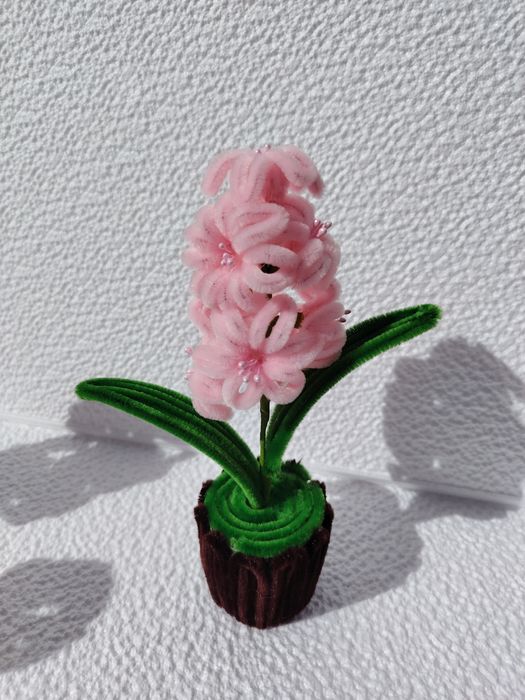 Ръчно изработени пухкави цветя