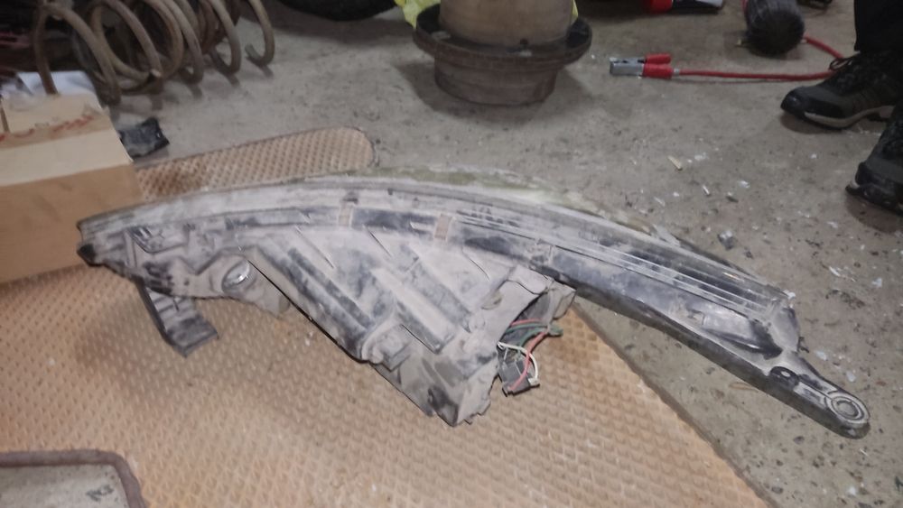 Фара левая хендай акцент 2010