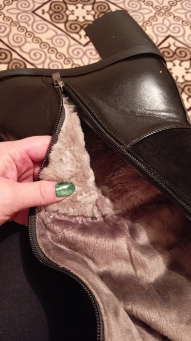 Продам новые сапоги