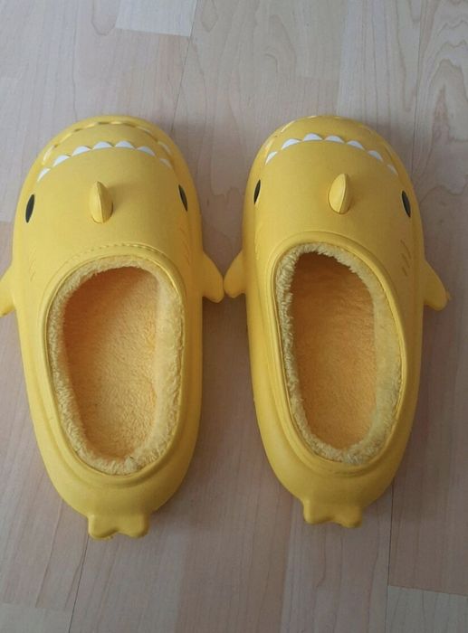 Забавни домашни чехли Sharks