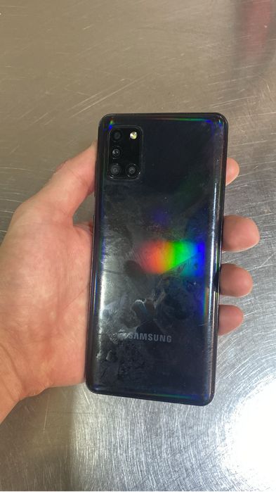 Продам Самсунг А31