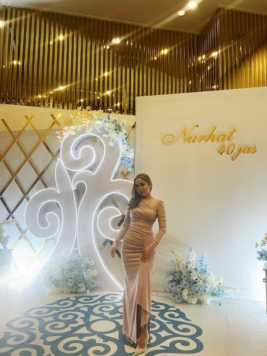 дизайнерское платье на вечер