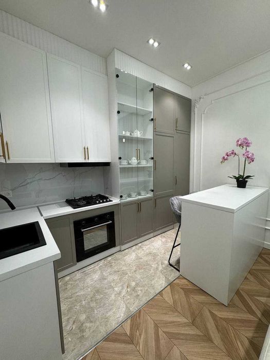 Сдается квартира с красивым ремонтом  метро Буюк Ипак Йули