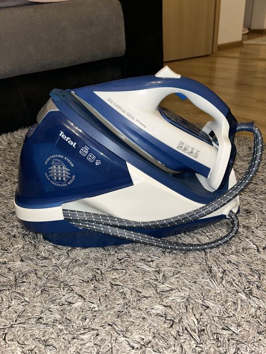 Statie de calcat Tefal