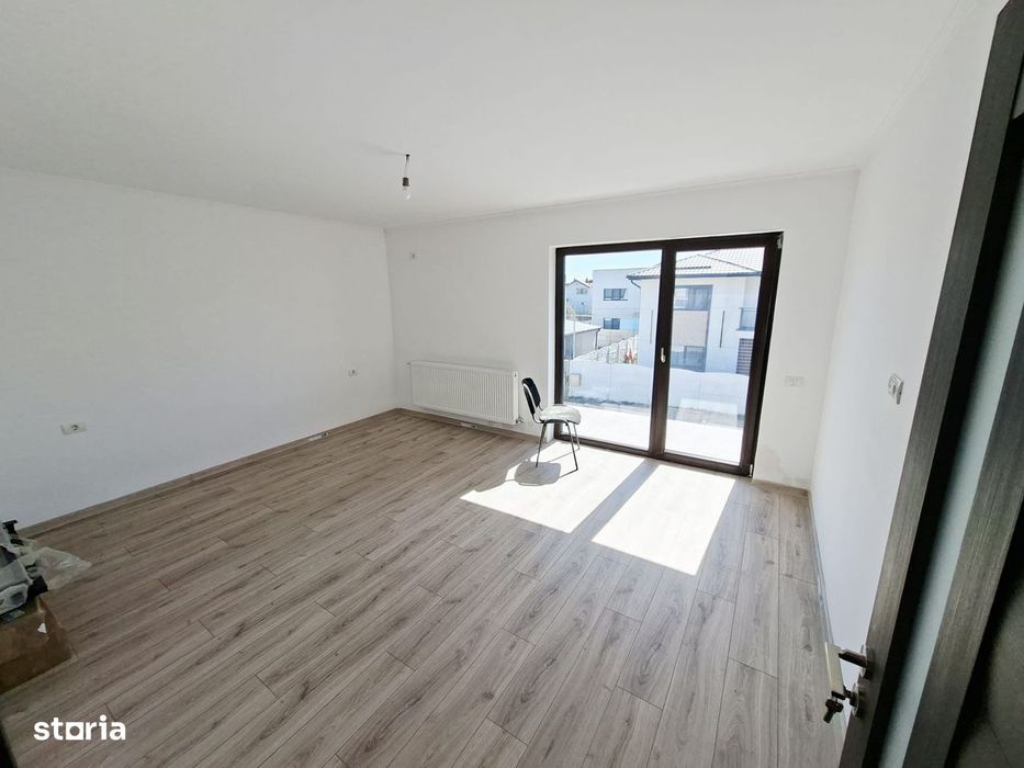 Casă de vânzare cu 4 camere/Com.Berceni/COMISION 0%