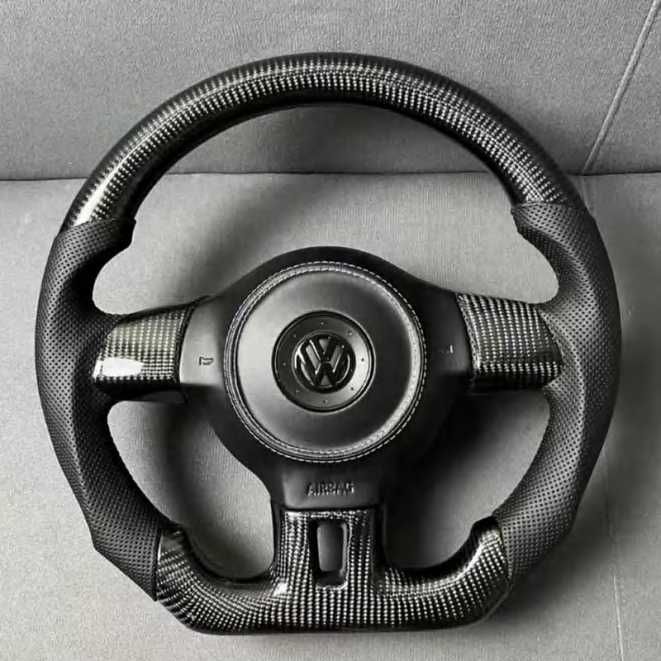 VW спортен карбонов волан (облегнат дизайн без бутони)