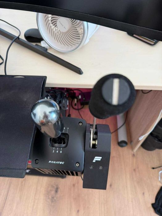 Fanatec DD2 QR2, pedale V3 haptic, schimbator, frana de mana, 2 volane