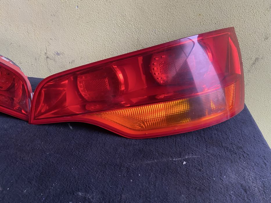 Stopuri St/Dr Audi Q7 pret 300 lei bucata