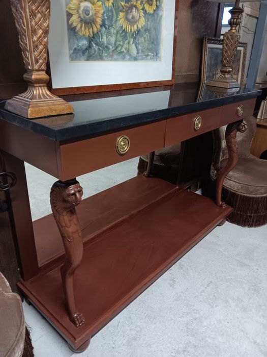 Конзолна маса - махагон и плот гранит