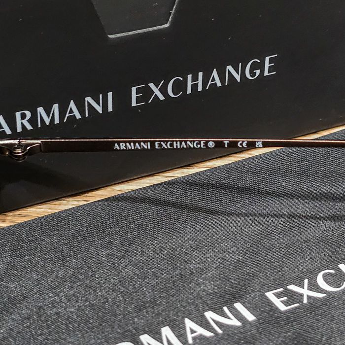 Оригинални слънчеви очила Armani Exchange