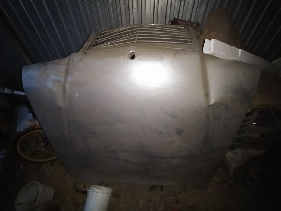 Капот мерседес в124 рест