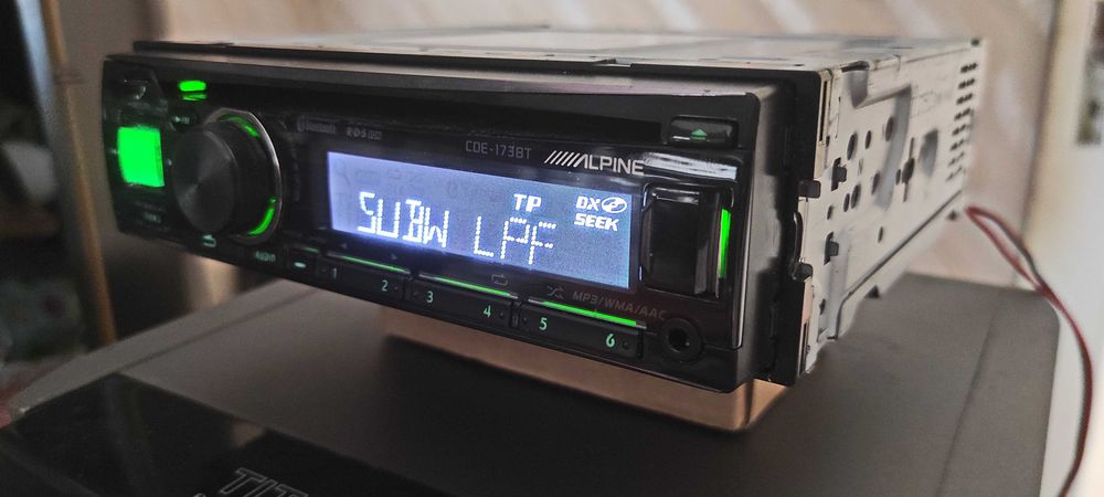 Alpine CDE-173BT CD/USB/BT