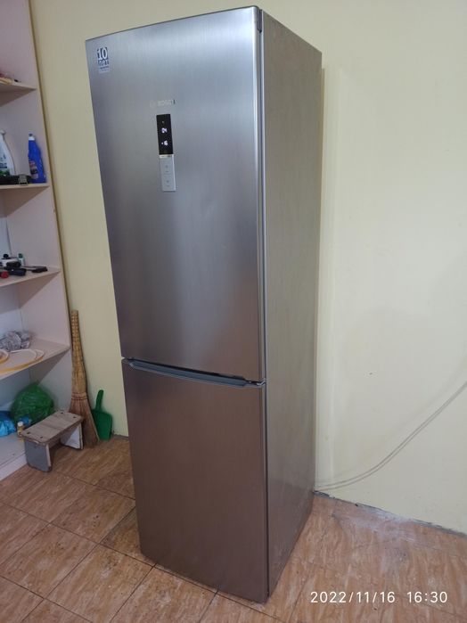 NoFrost холодильник Bosch сенсорный большой 205см SuperFreze systems